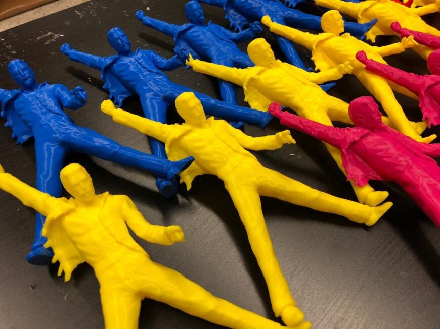 3D-печать партии наградных фигур на заказ из PLA пластика