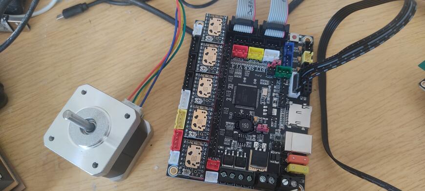 Разъем skr1.4 для подключения nema17