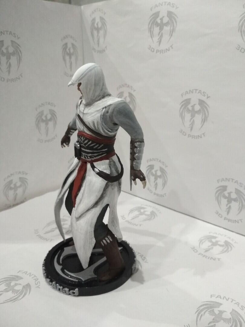 Альтаир ибн Ла-Ахад из серии игр Assassin's Creed