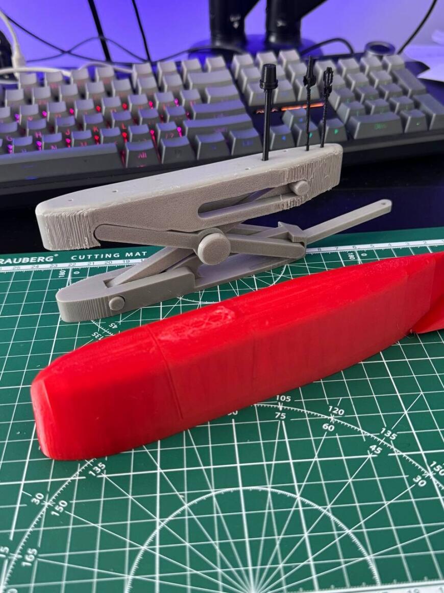 Стендовая модель АПЛ проекта 949А в масштабе 1:144