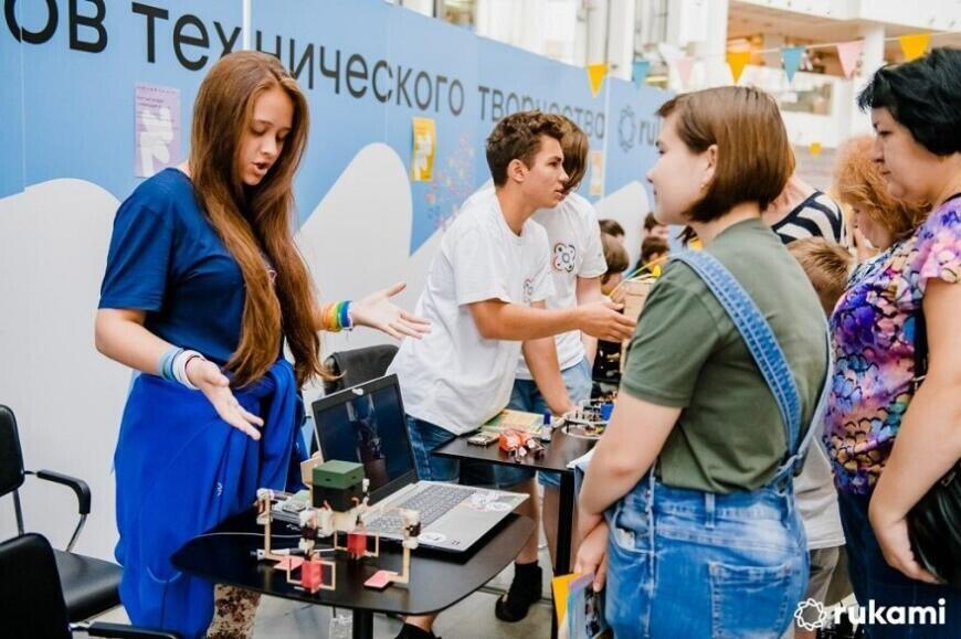 Лучшие участники конкурса проектов Rukami получат дополнительные баллы при поступлении в вузы