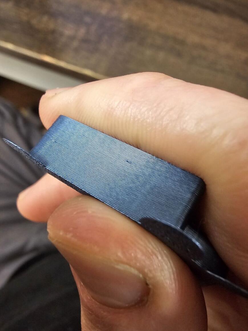 дефекты в виде точек-углублений на стенках