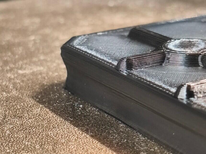 Трудности с печатью на Flashforge Adventurer 5M, подплавление нижних слоёв и их усадка.
