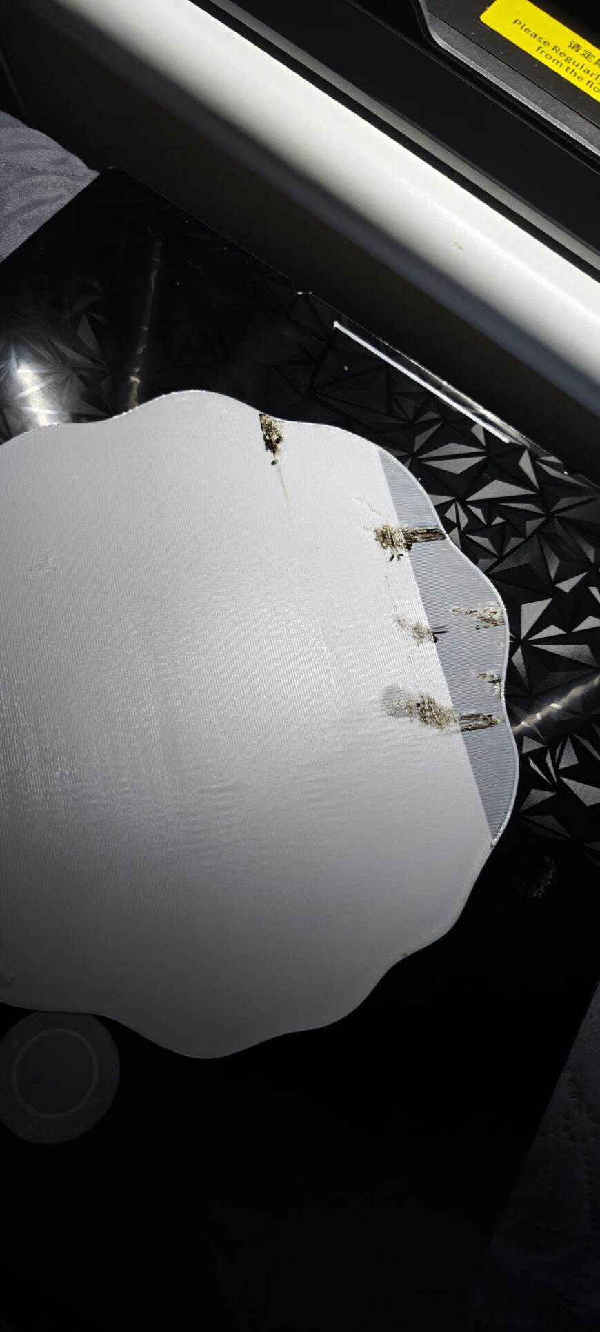 Черный горелый пластик из-за чего может быть