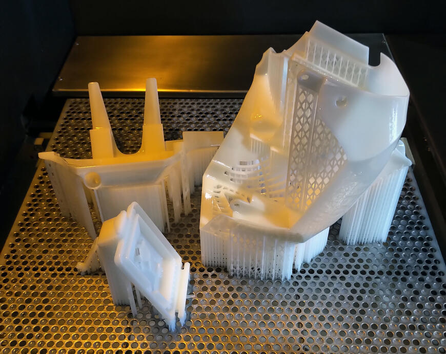 Доступные 3D‑услуги для бизнеса: в Краснодаре осваивают промышленный SLA‑принтер