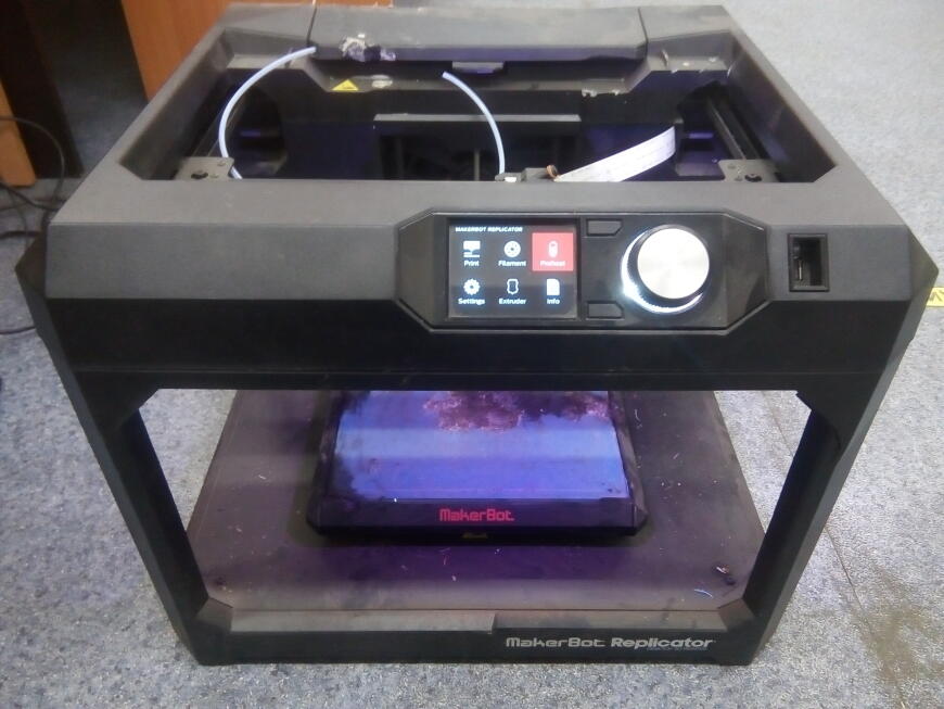 MakerBot Replicator 5gen - модификация или раздербан?