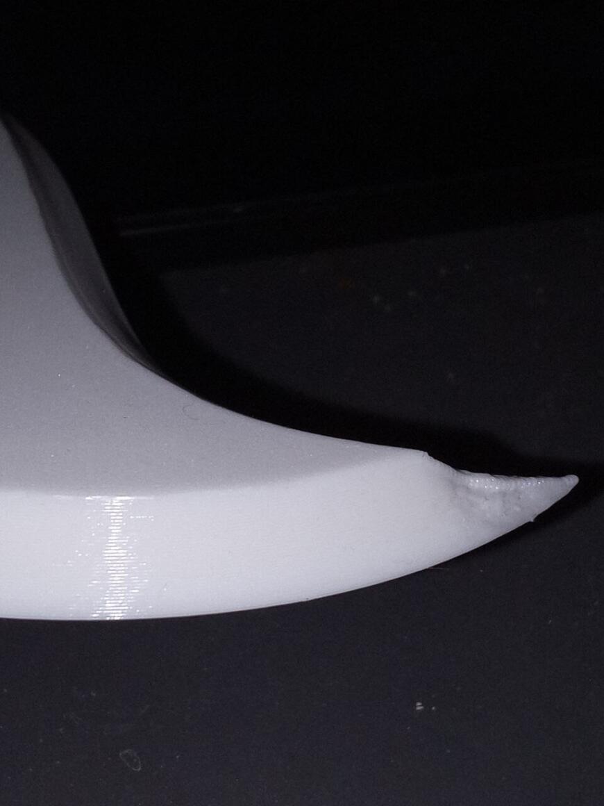 Как исправить дефект на нависающих внешних острых углах?