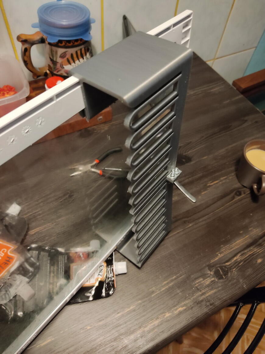 Подвес для соусов в дойпаках в холодильник