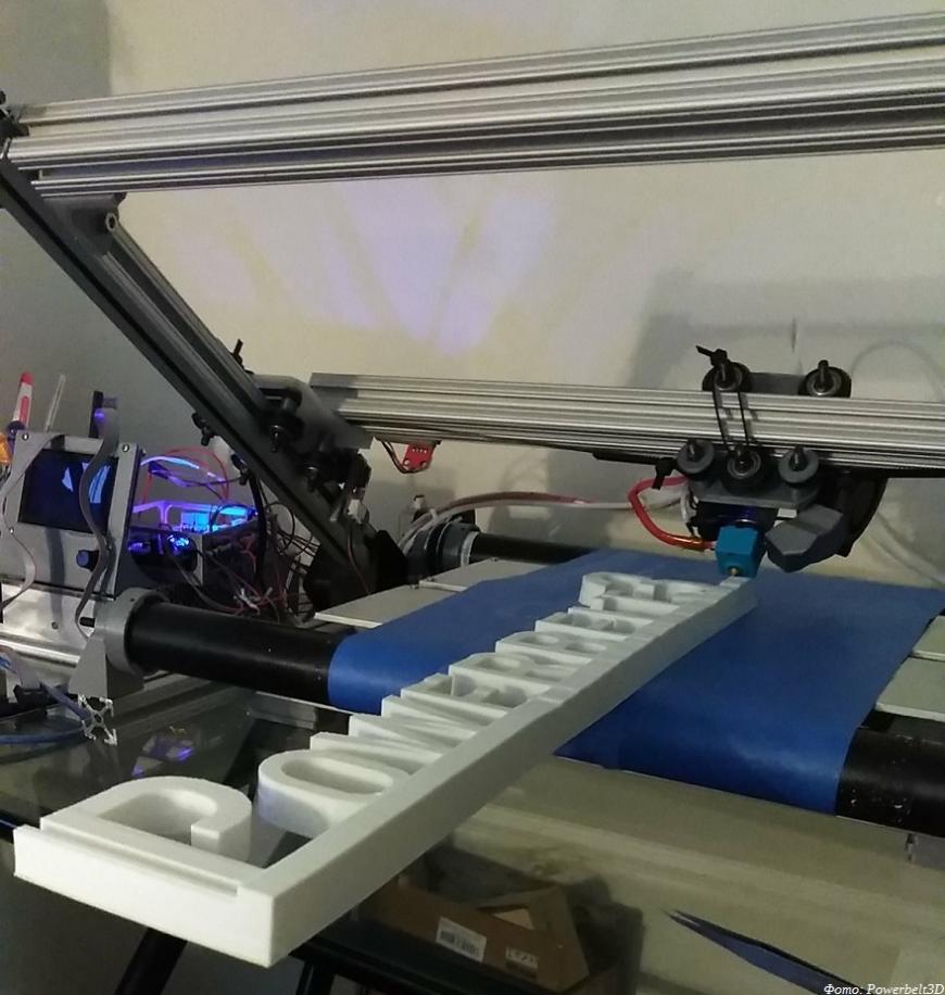 Powerbelt3D предлагает недорогие конвейерные 3D-принтеры Powerbelt Zero