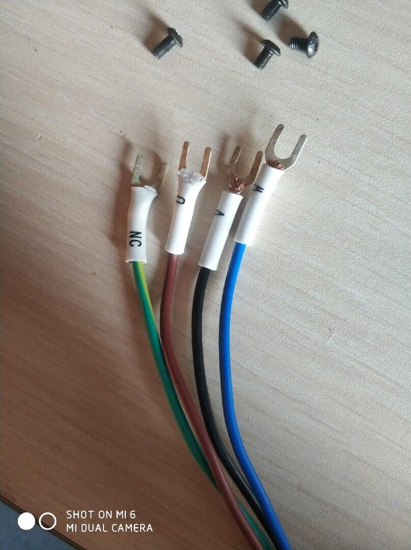 Шаговый двигатель