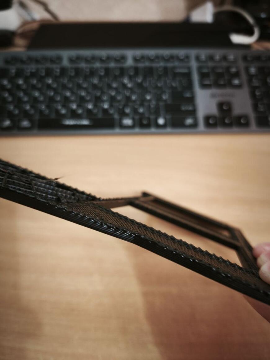 Вертикальные наплыви пластика при печати на 3Д принтере Ender3-Pro