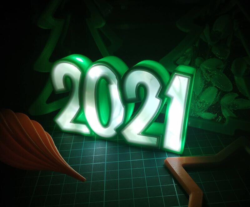 Новый год 2021 дней. Меди Коад 2021 новогодний. Новый год 2021 в бравое. Новый год 2021 в Гринвальд. Работаем на новый год 2021.