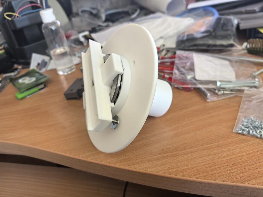 Горизонтальное расположение катушки с филаментом