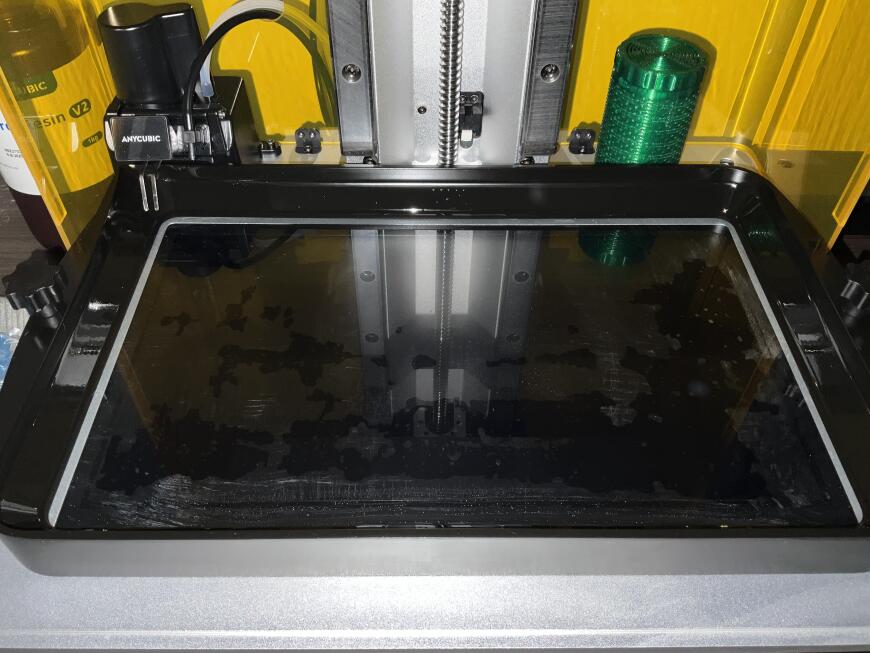 Anycubic Photon M3, протекает смола