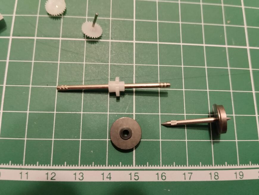 Бюджетно обмотариваем тепловоз ЧМЭ-2 1/87