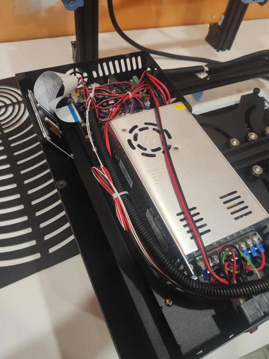 ZanYaptr 300*300*400. Обзор неизвестного и трудновыговариваемого принтера