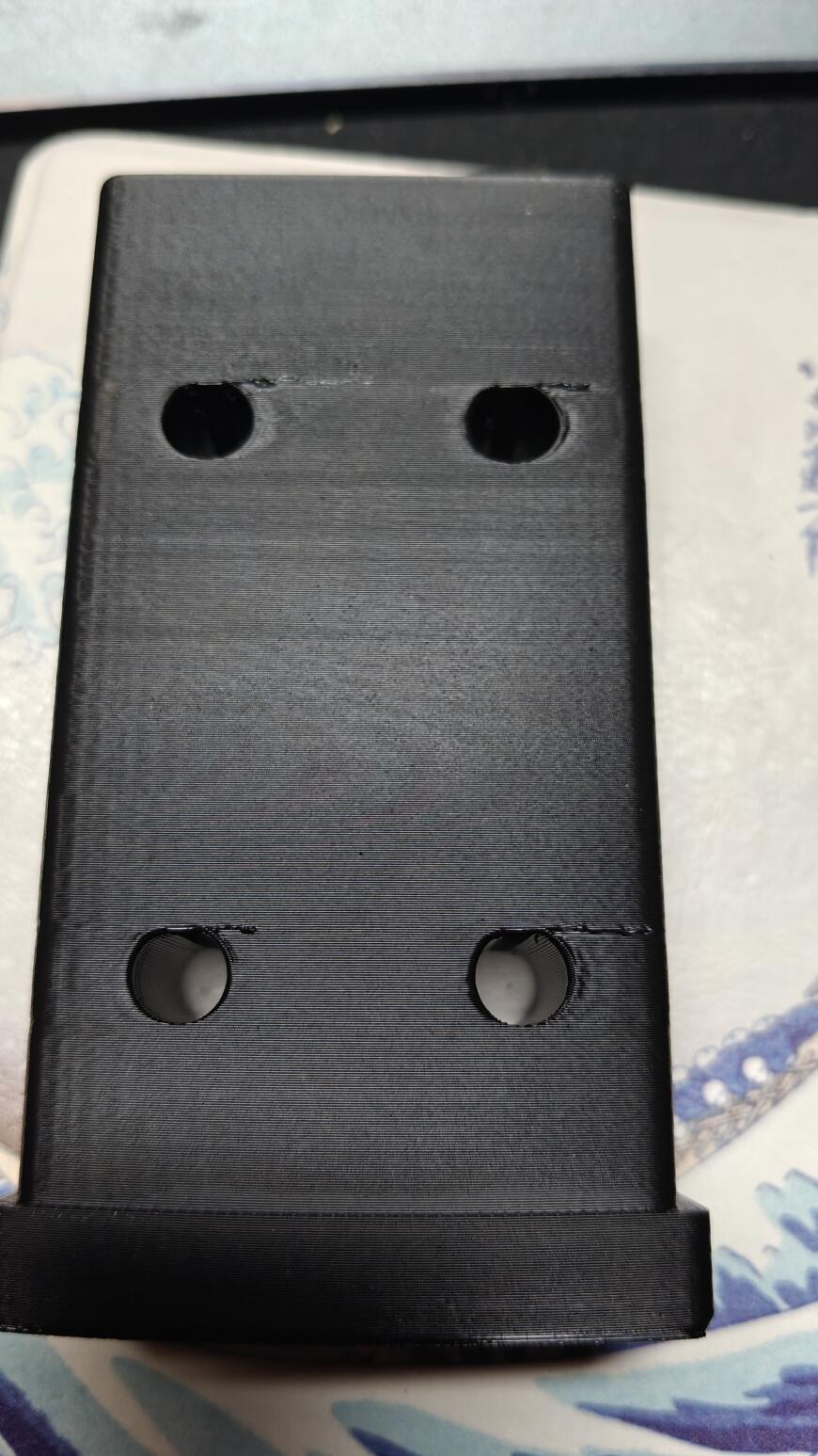 Дефекты при печати отверстий.