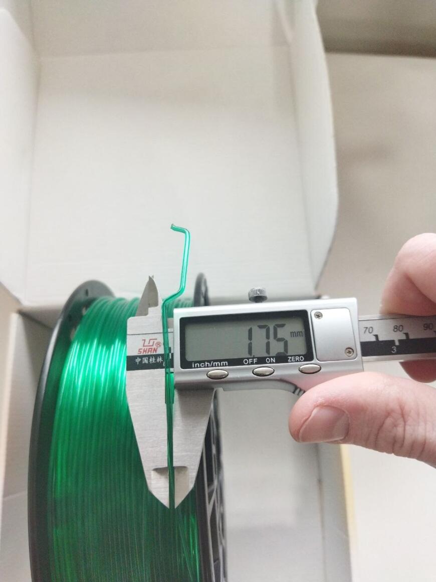 Печальный зеленый полупрозрачный PETG+ от LIDER 3D (акция 
