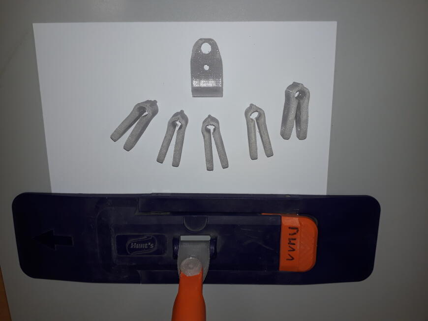 Пластик PETG в работе. поступил заказ на ремонт швабры для мойки полов.