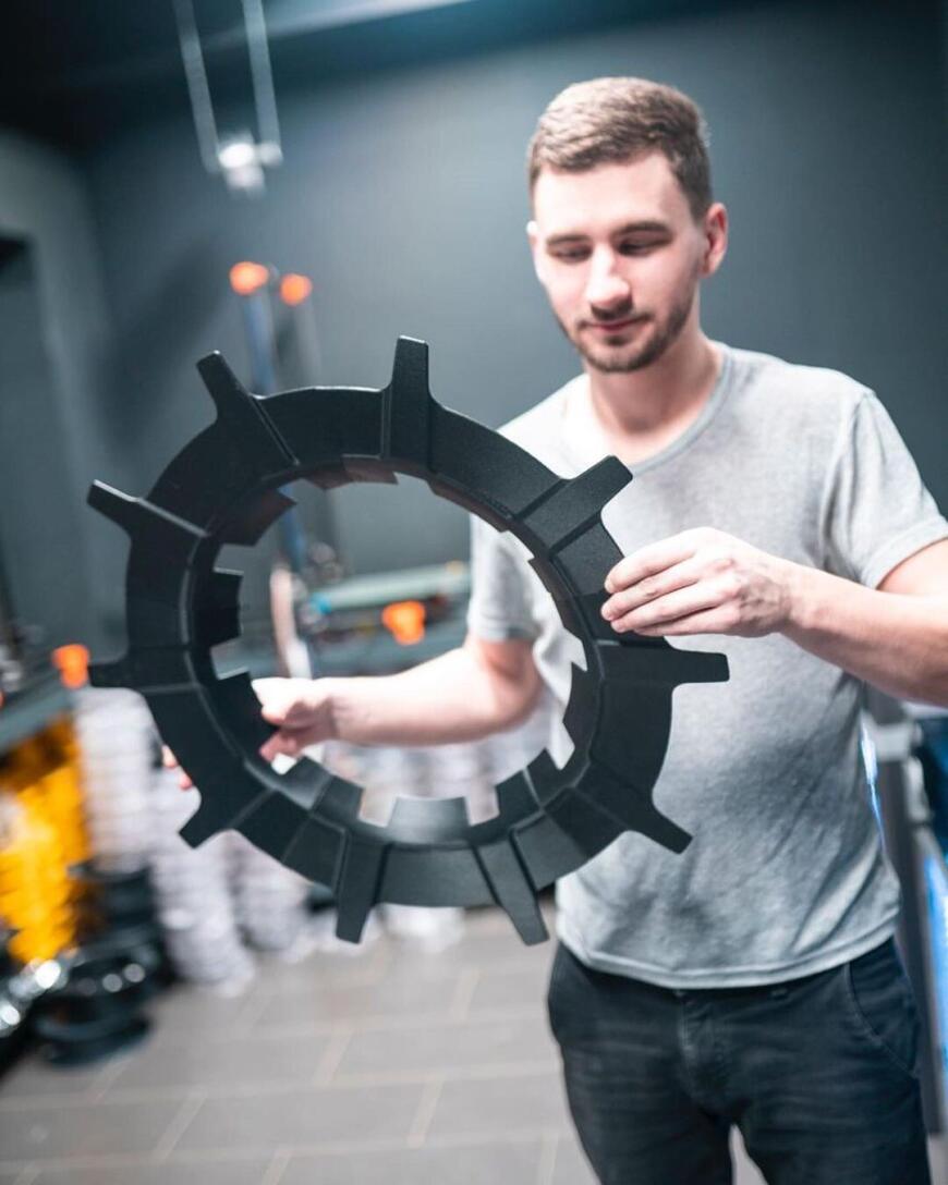 BOX3D напечатали мастер-модели декоративных накладок на диск Mercedes. Показываем результат.