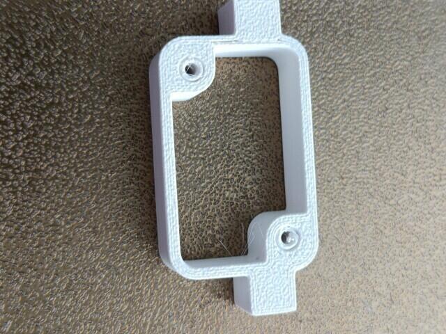 Не пропечатывает внешние стенки.