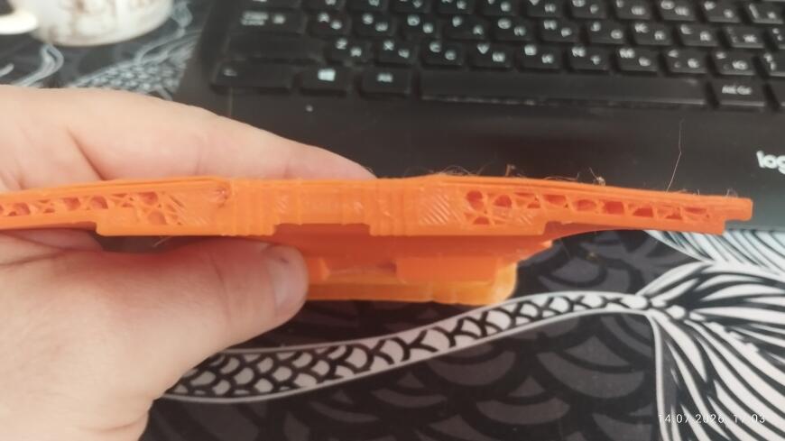 Артефакты и неспекание слоев при отрицательных углах наклона (PETG)