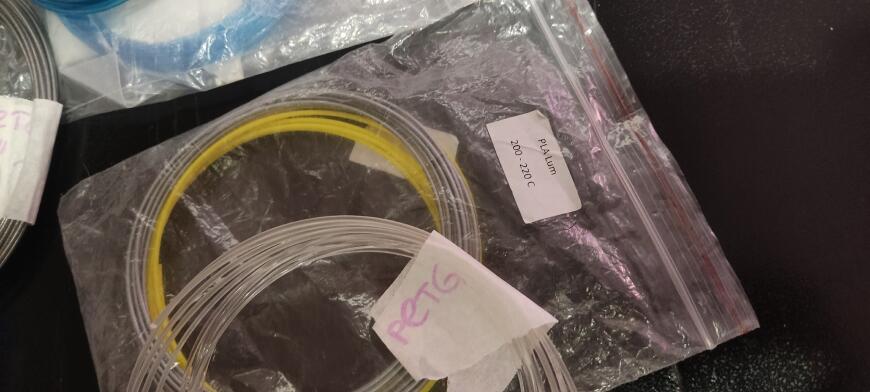 Остатки какого пластика мне отдали? это что? как определить тип пластика? Остатки какого пластика мне отдали? это что? как определить тип пластика?