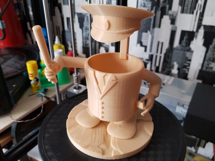 Гротеск на тему полиции-2