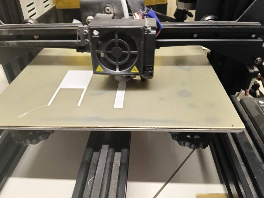 Шейкер - Взбалтыватель баллонной краски