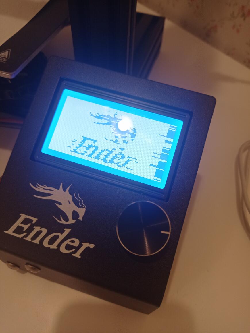 Ender 3. Лагает дисплей, не двигается.