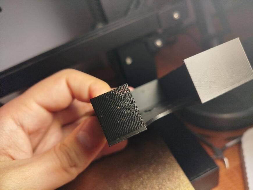 Не пропечаталась одна стенка контейнера