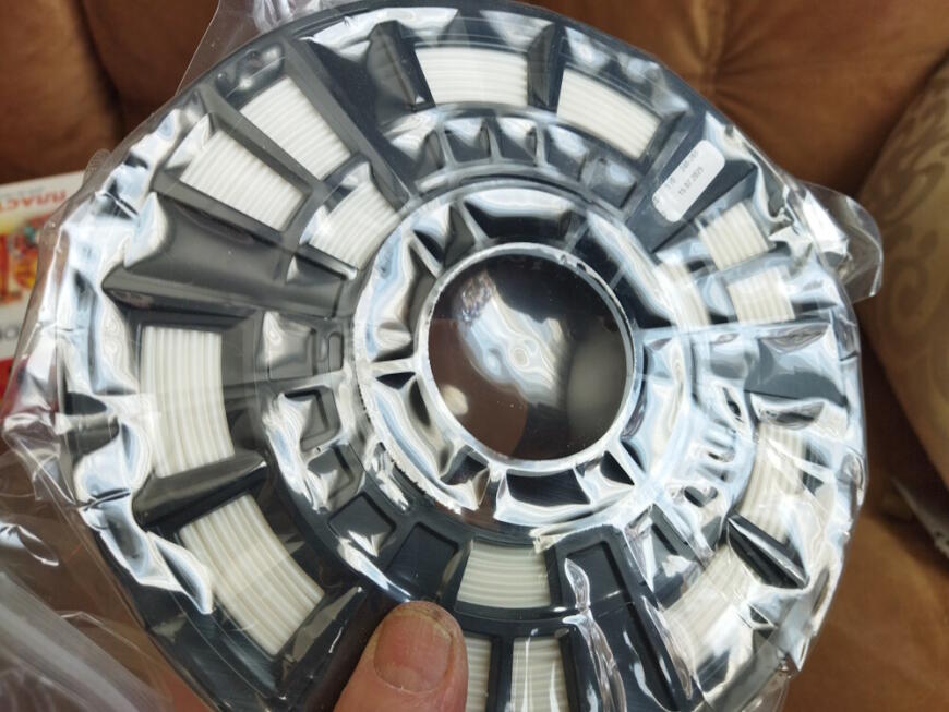 Универсальный компрессор-вакууматор.