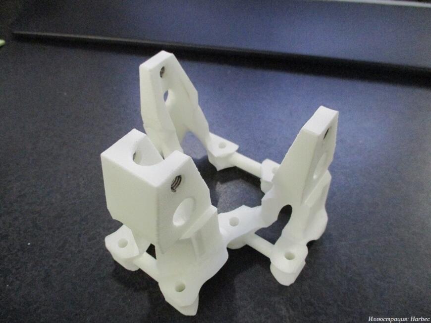 SLS 3D-принтеры от XYZprinting в производстве инструментов захвата для промышленных роботов
