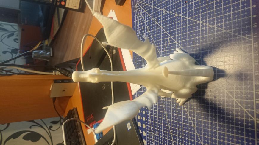 Adalinda на скорости 200 из ASA филамента.