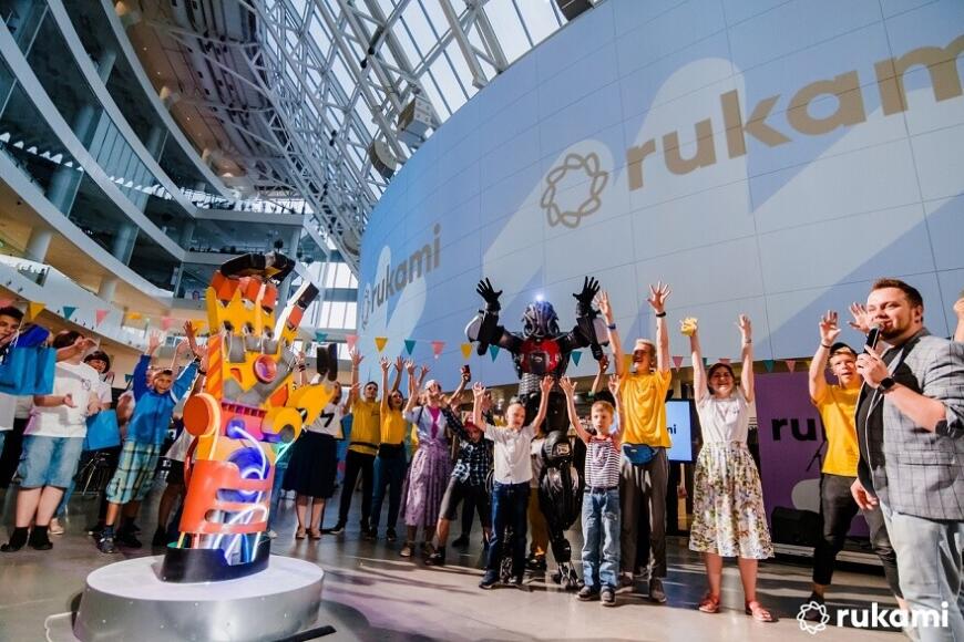 Фестивали Rukami отмечены национальной премией за продвижение технологий будущего