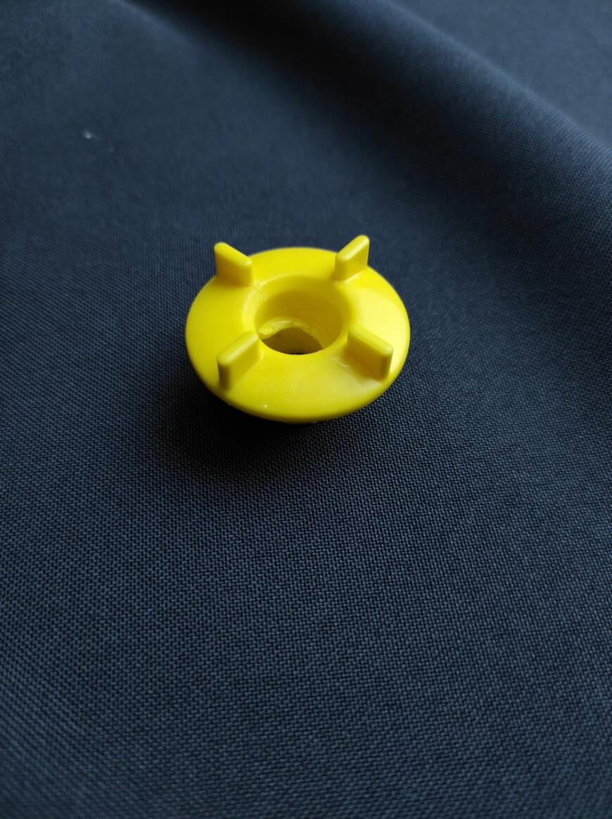 Крепления от пластикового детского домика