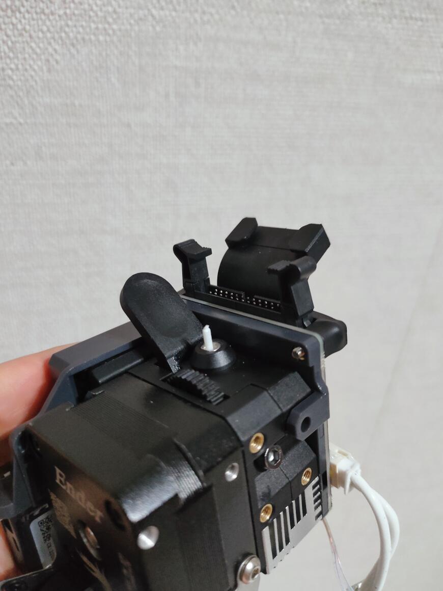 Застрял феломент в отверстии ender3 s1.