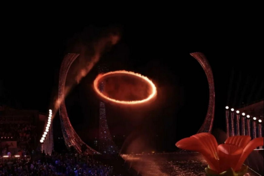 Технологии 3D-печати помогли возвести шестнадцатиметровый монумент Олимпийского огня