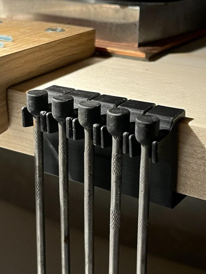 Держатель для надфилей для рабочего стола