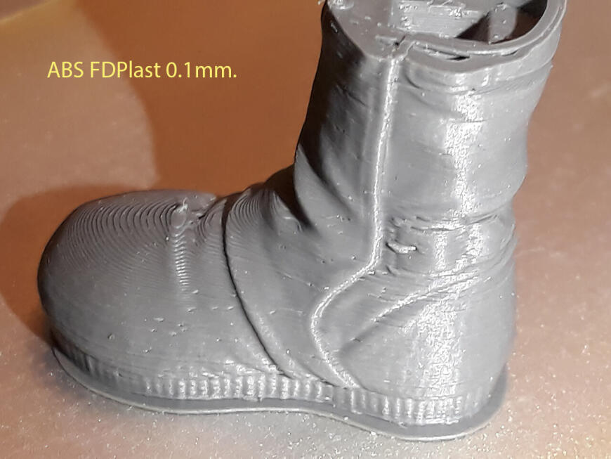 Сапог из PETG высотой слоя 0.05мм. или 50 микрон. + ещё сапоги
