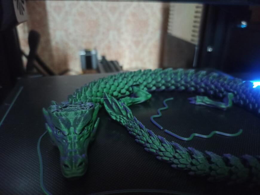 Ender 3 Neo пластик застревает в фидере.