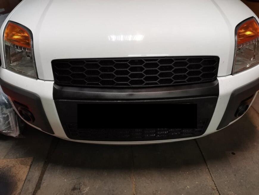 Печать решетки радиатора Ford