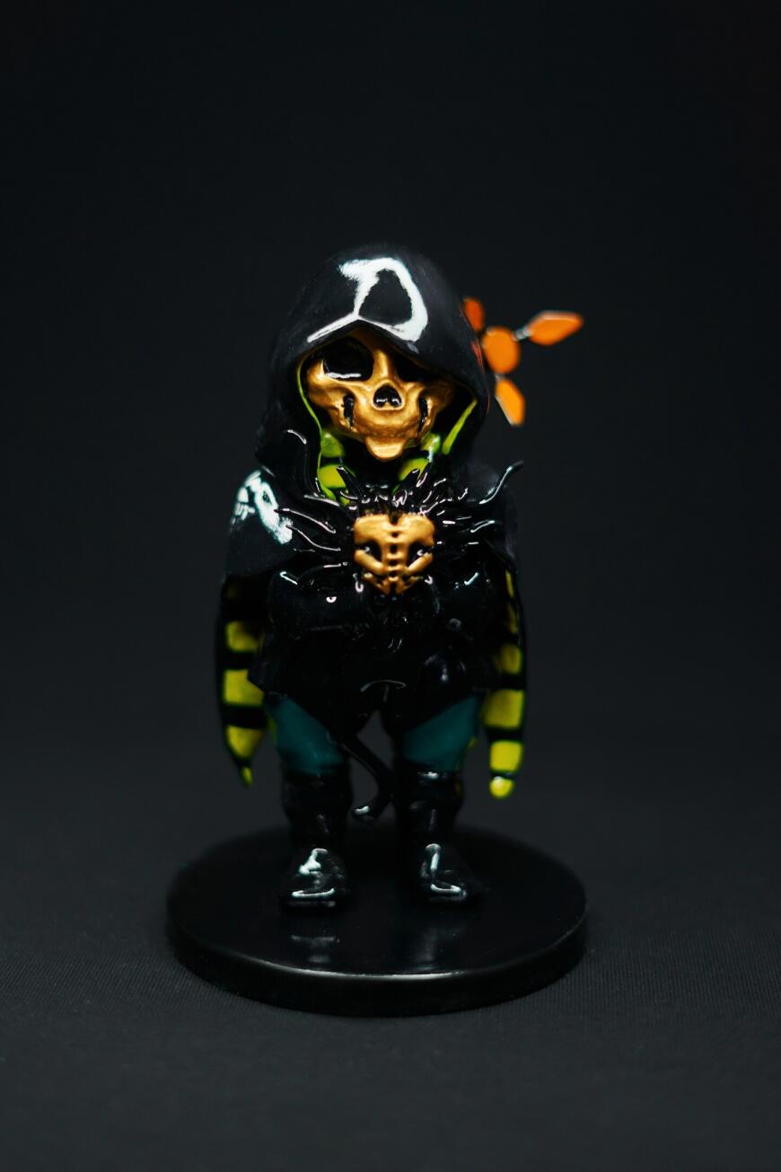 Фигурка чиби Хиггса из Death Stranding Фигурка чиби Хиггса из Death Stranding