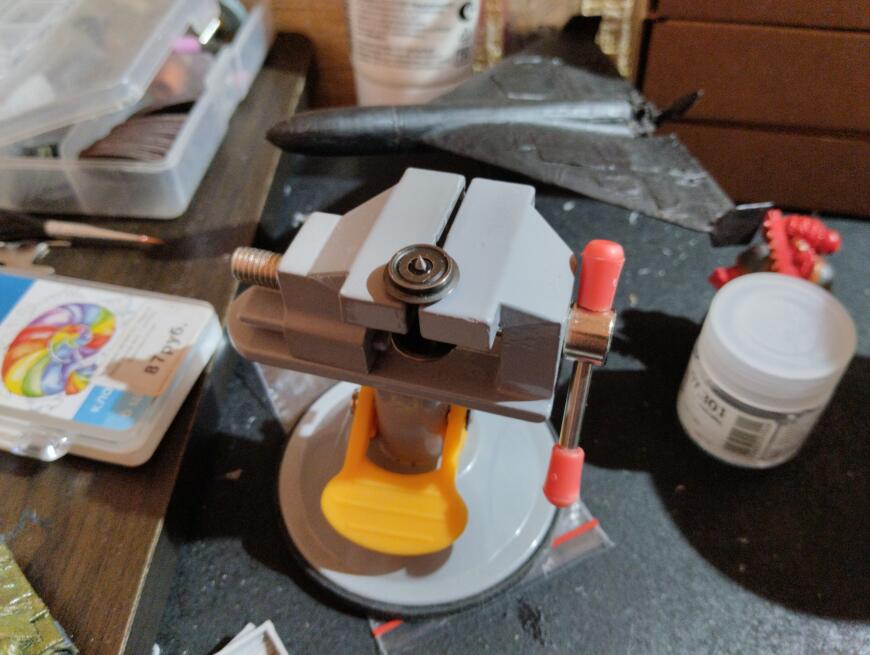 Бюджетно обмотариваем тепловоз ЧМЭ-2 1/87