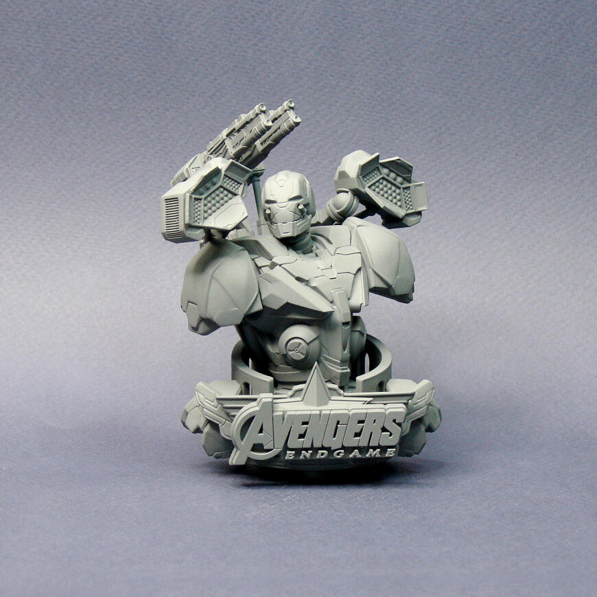 Бюст железного патриота