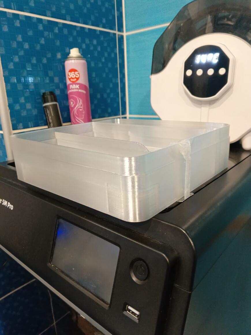 Смещение слоев при печати в одном и том же месте.