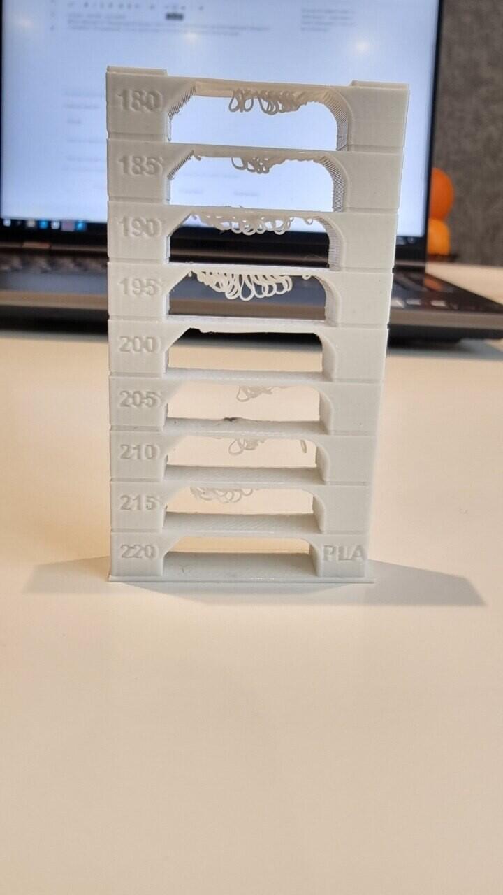 Anet А6 Вылезло, где не ждал. Кучерявый слой и локальные недочеты.