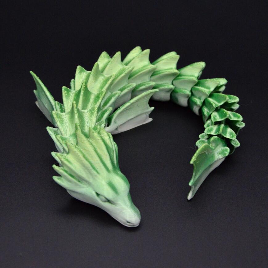 Подвижная игрушка морской дракон