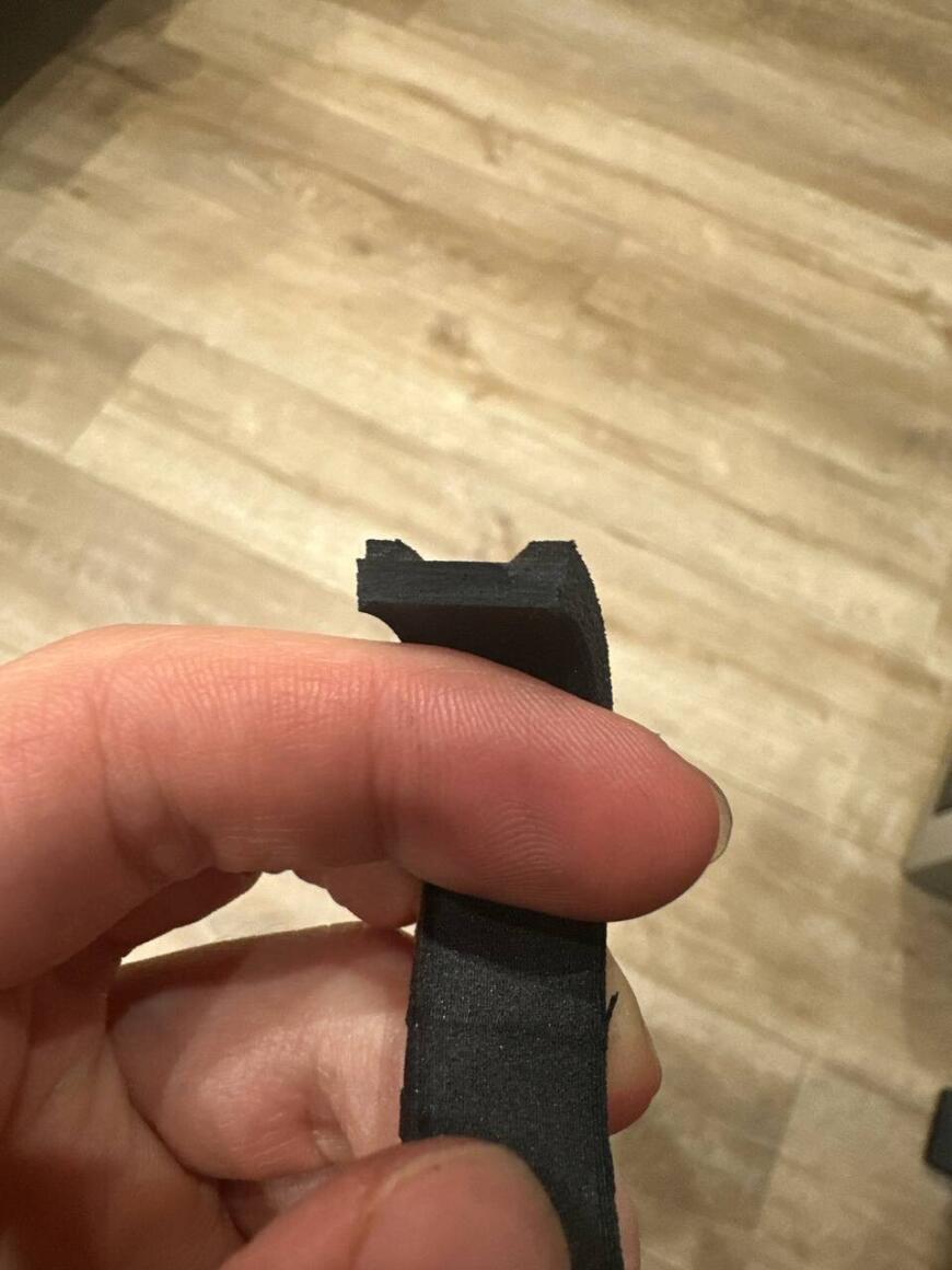 Помогите понять, что за пластик используется