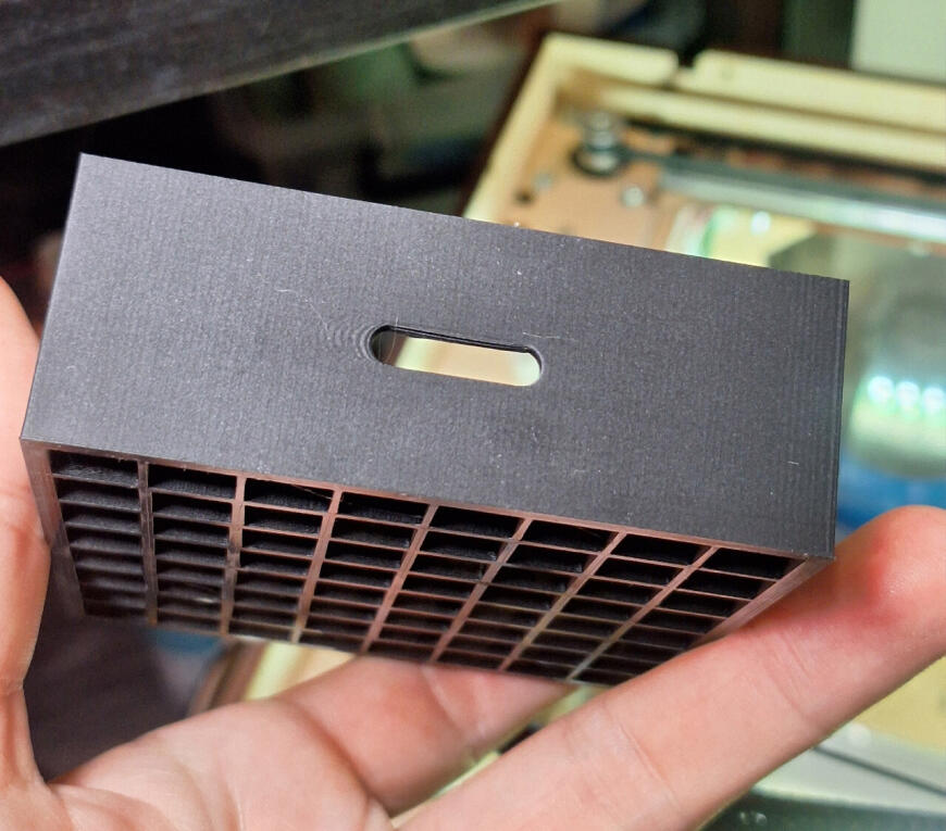 Модульные пиксельные экраны, часть 3: смола, силикон и 8х8